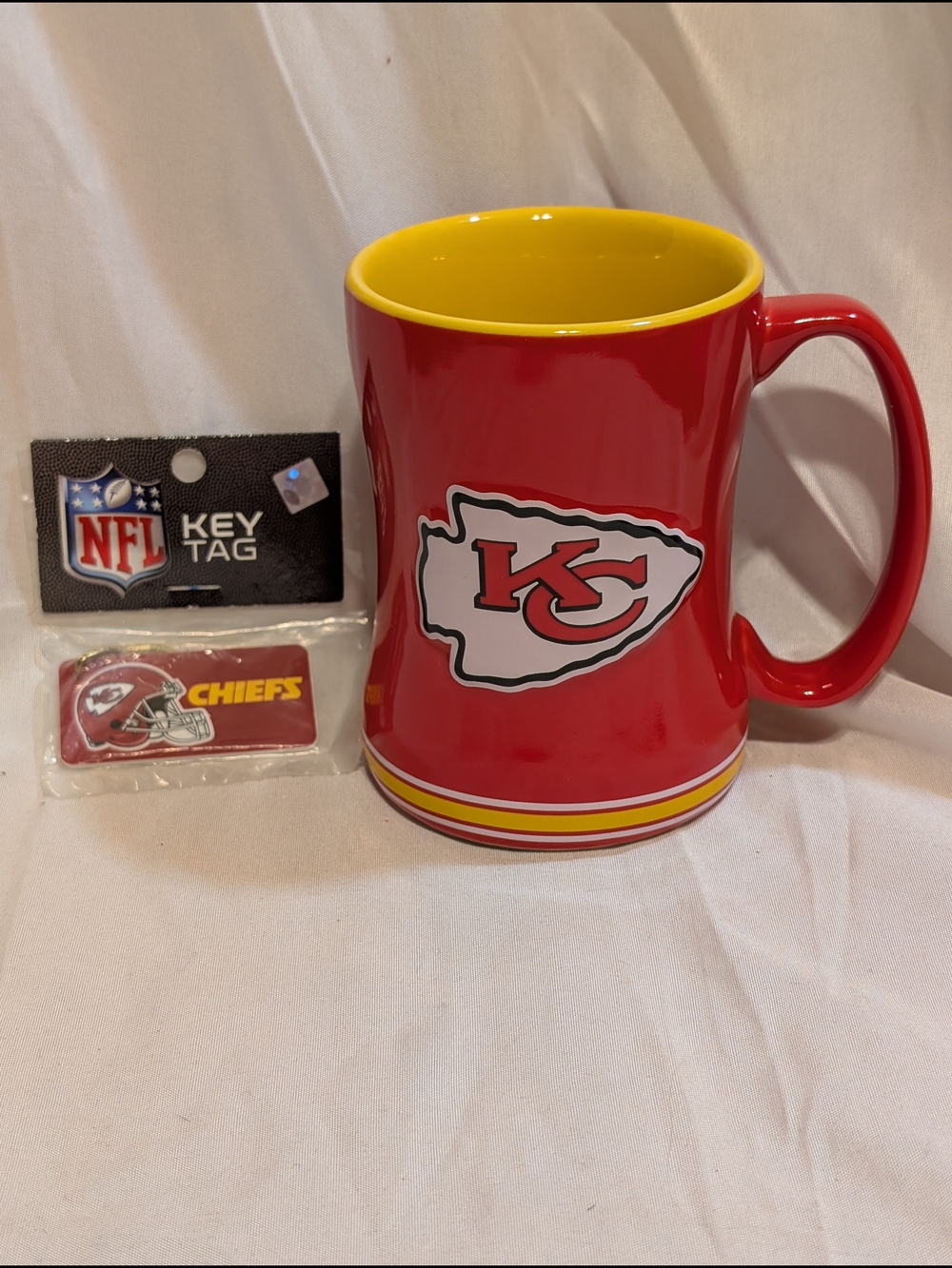 NFL Kansas City Chiefs Red and Yellow Coffee Mug And Free Key Ring
